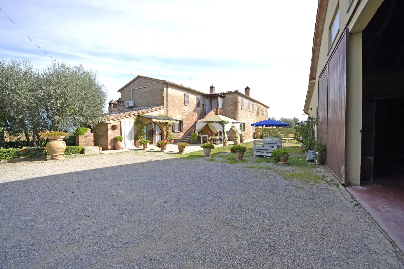 Casale  Valdichiana-Exterior summer