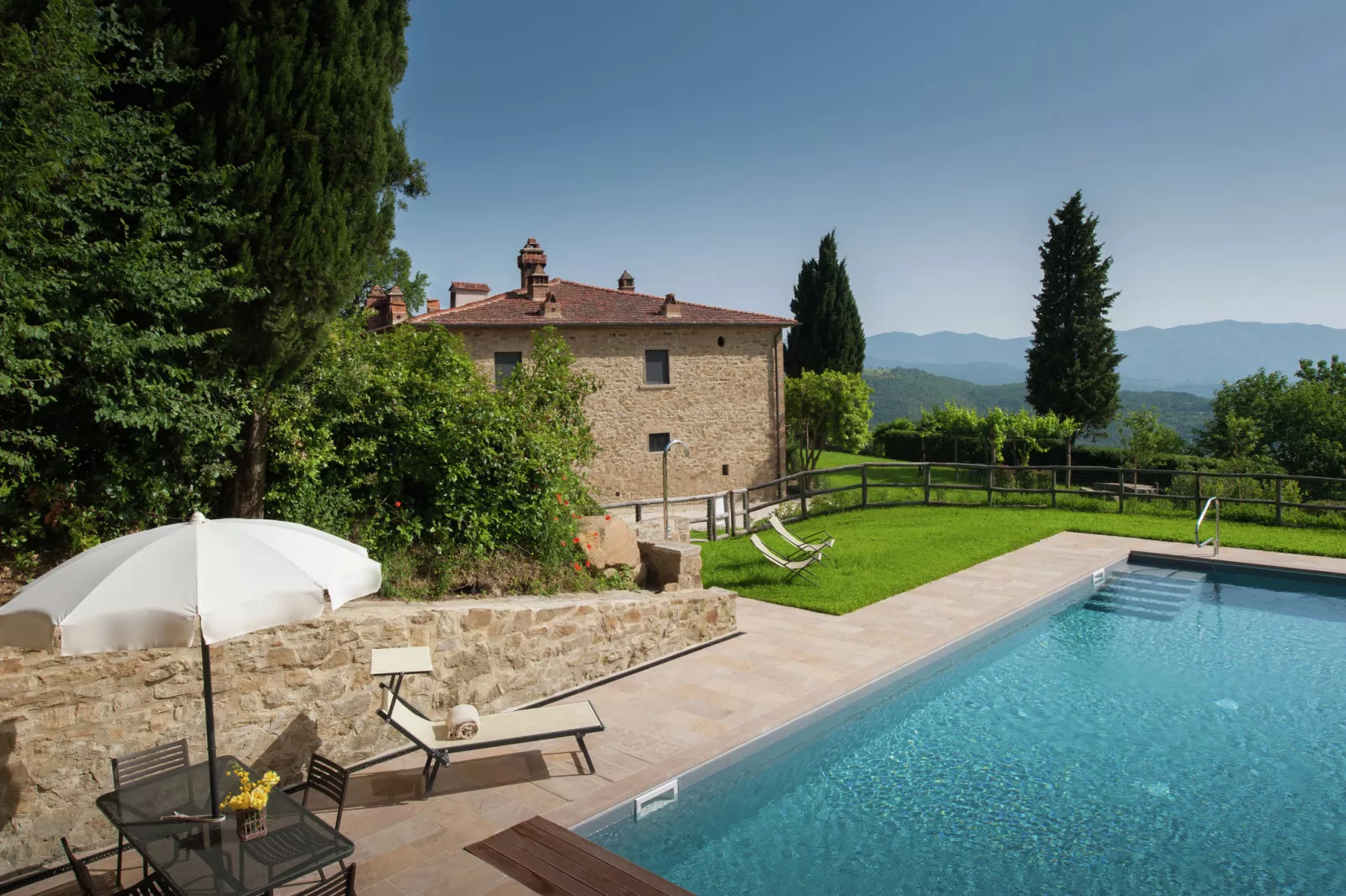Villa Leo-Exterior summer