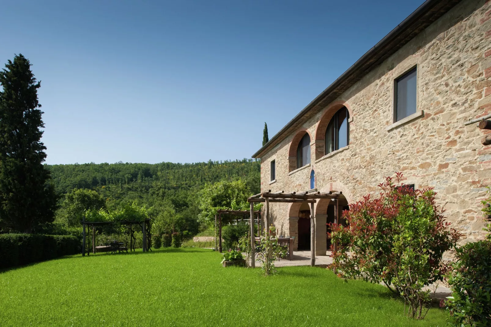 Villa Leo-Gardens summer