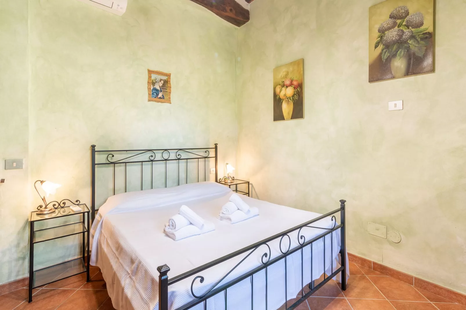 Villa  Le Trappoline-Bedroom