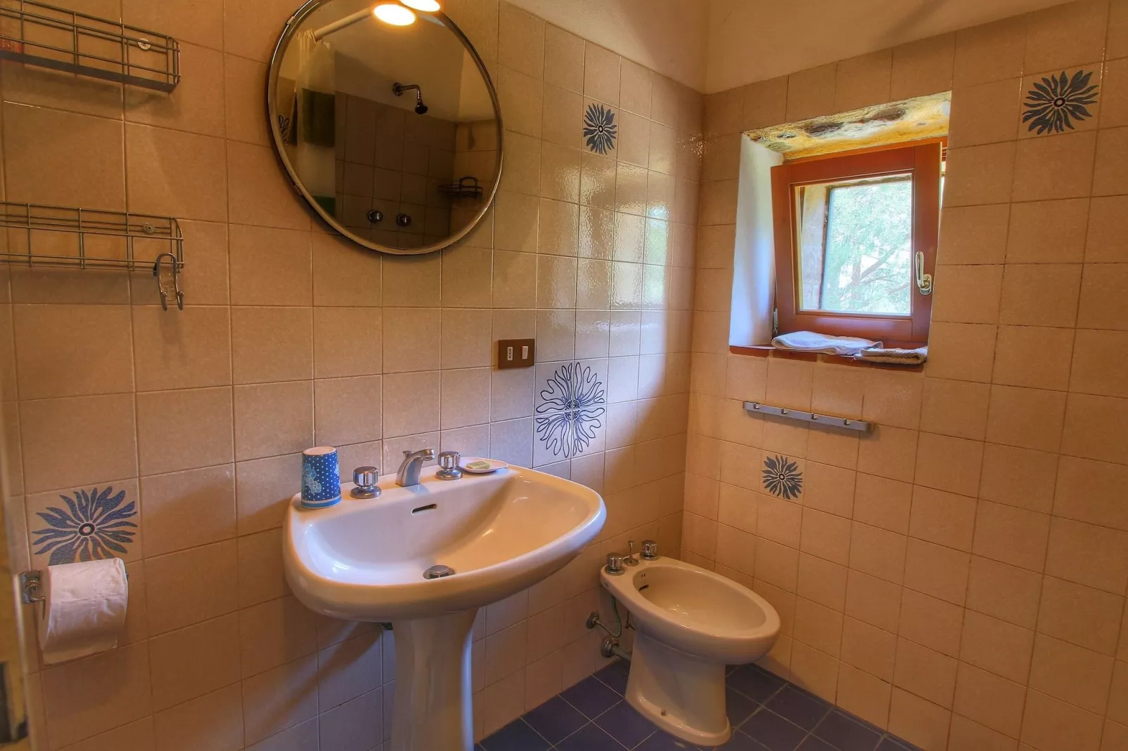 Casole d'Elsa-Badezimmer