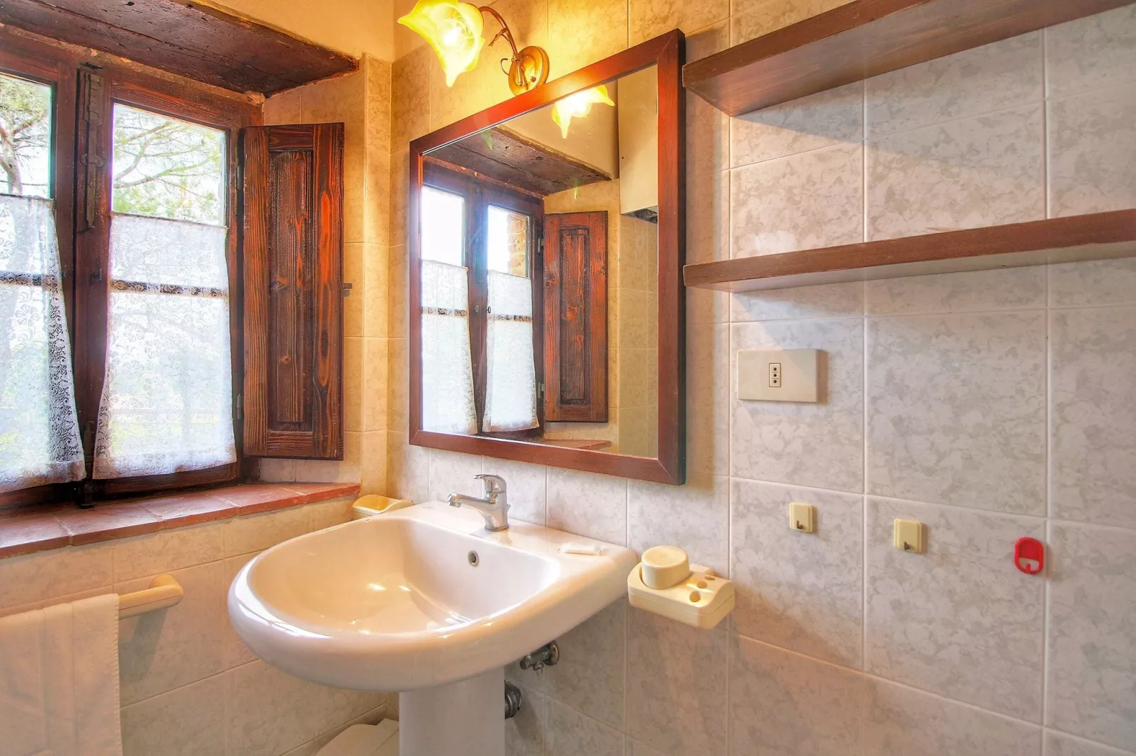 Loggiatino-Bathroom