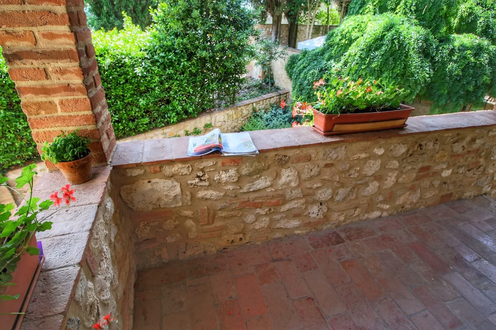 Loggiatino-Terrace balcony