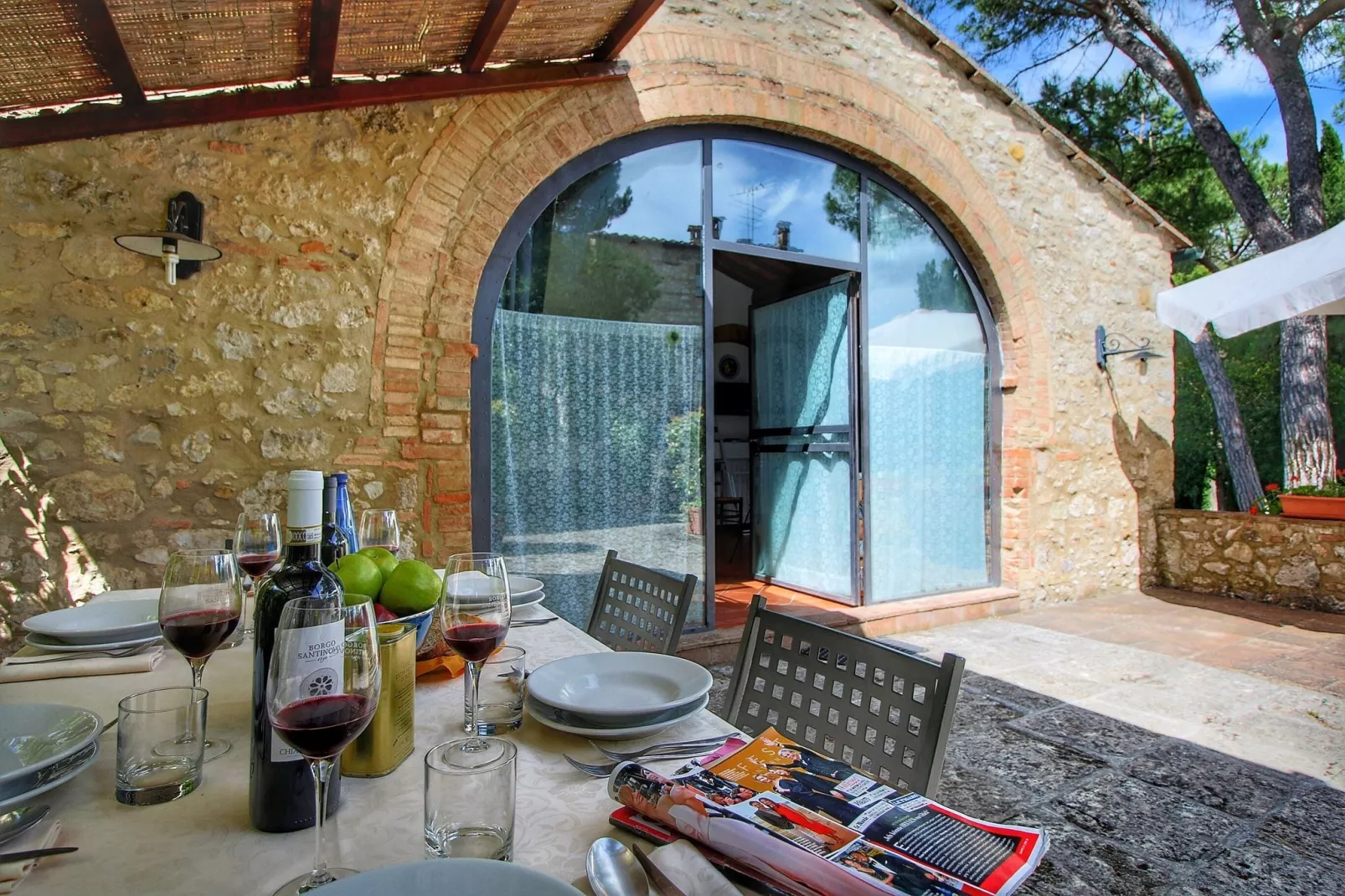 Fienile-Exterior in summer