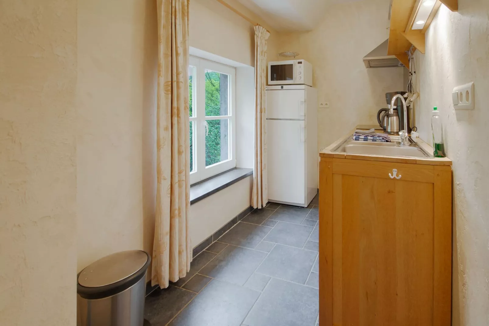 Apartment 6-Kitchen