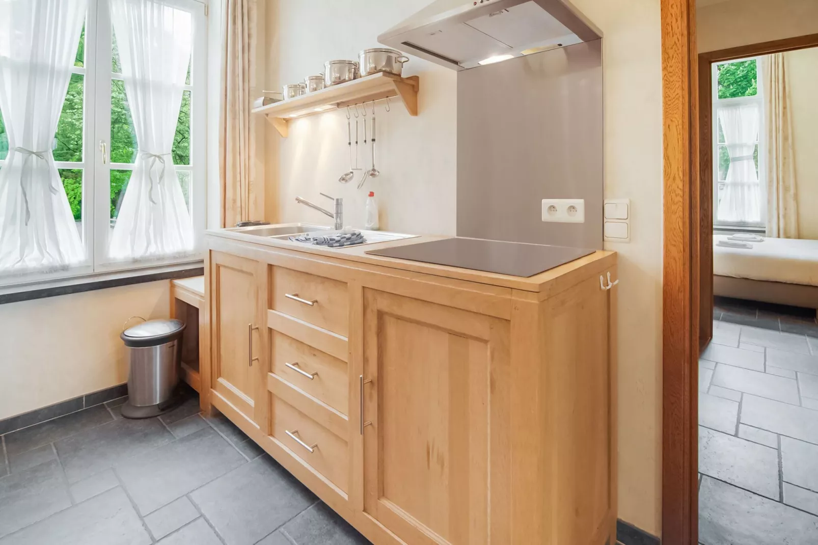 Appartement voor zes Domain Château Dieupart-Kitchen