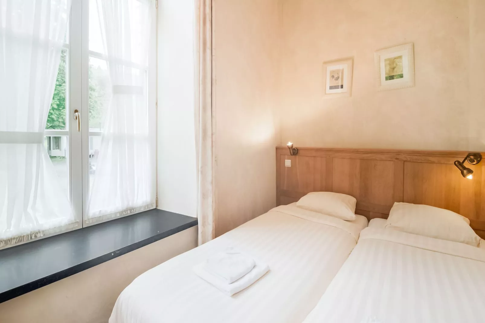 Appartement voor zes Domain Château Dieupart-Bedroom