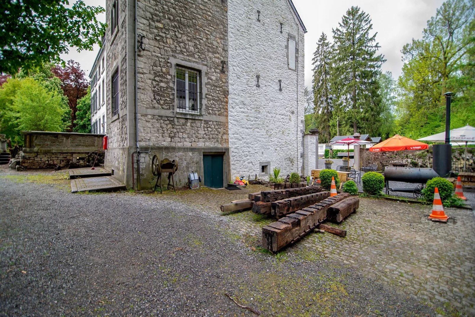 Appartement voor zes Domain Château Dieupart-Gardens summer