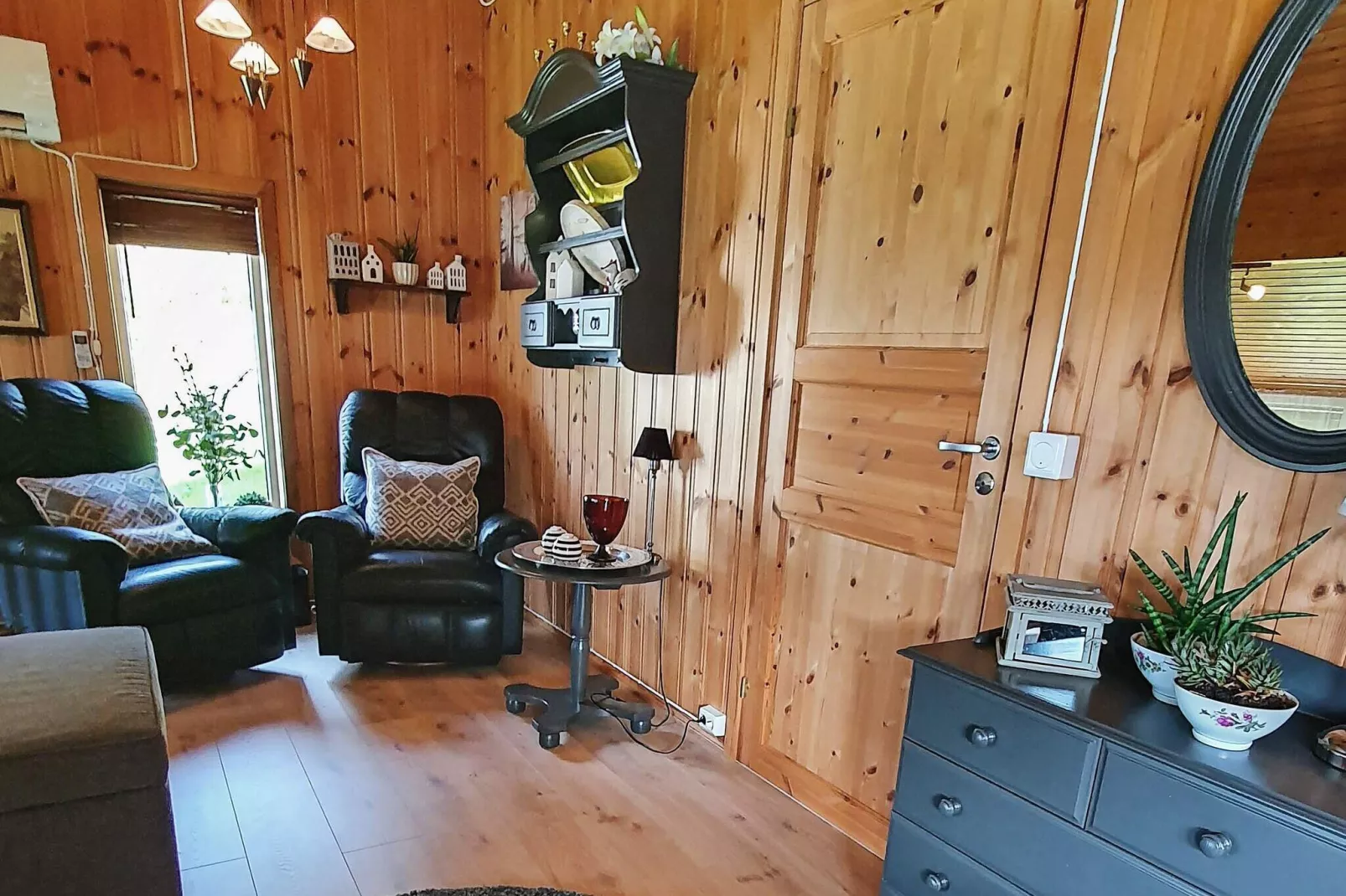 56764 - HAUGEN-Indoor