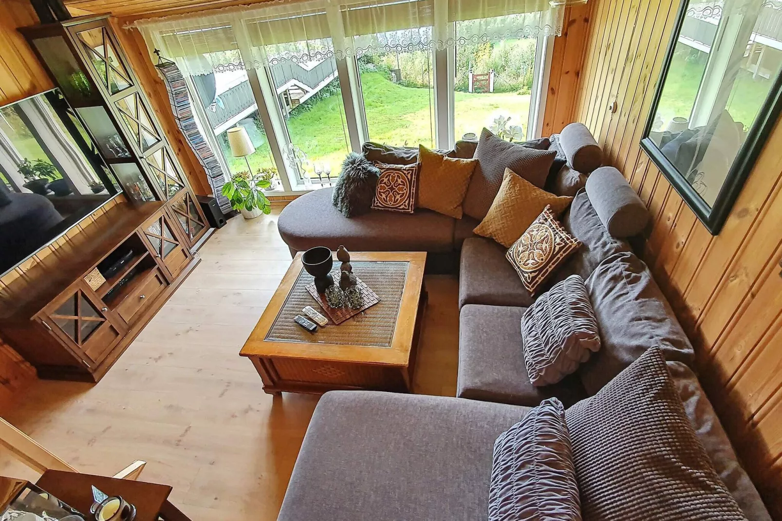 56764 - HAUGEN-Indoor