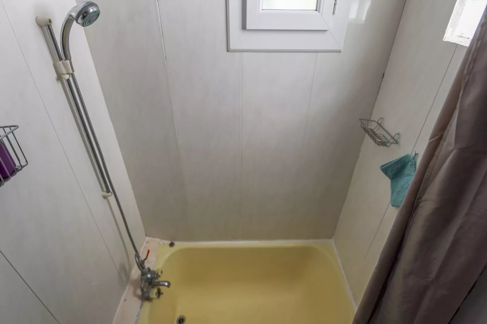 LA MAISON CHAUVE-Salle de bain