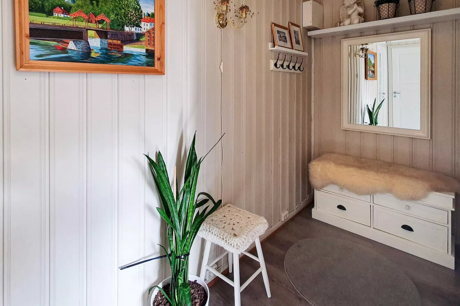 56764 - HAUGEN-Indoor