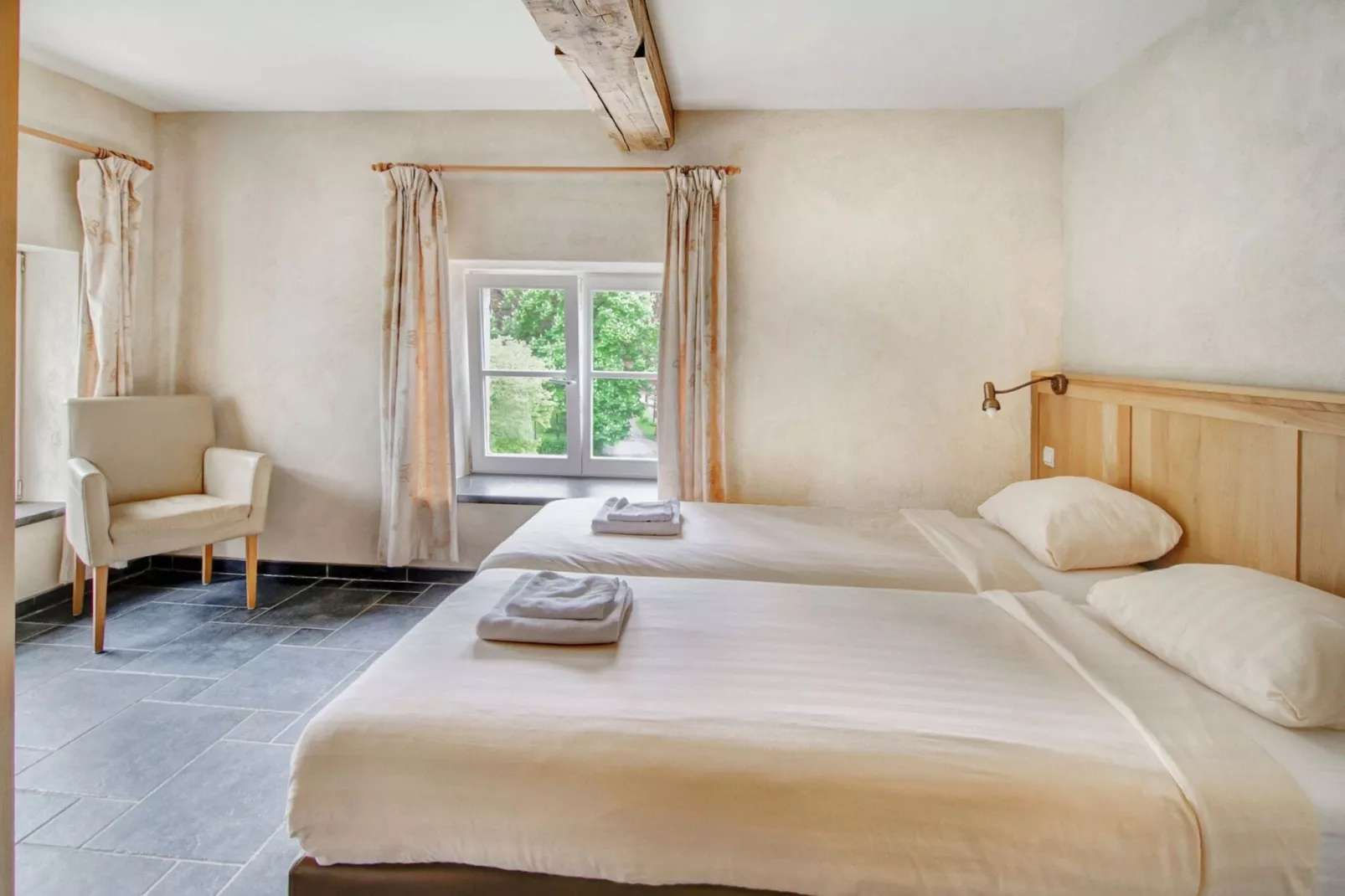 Appartement voor zes Domaine Château Dieupart-Chambre
