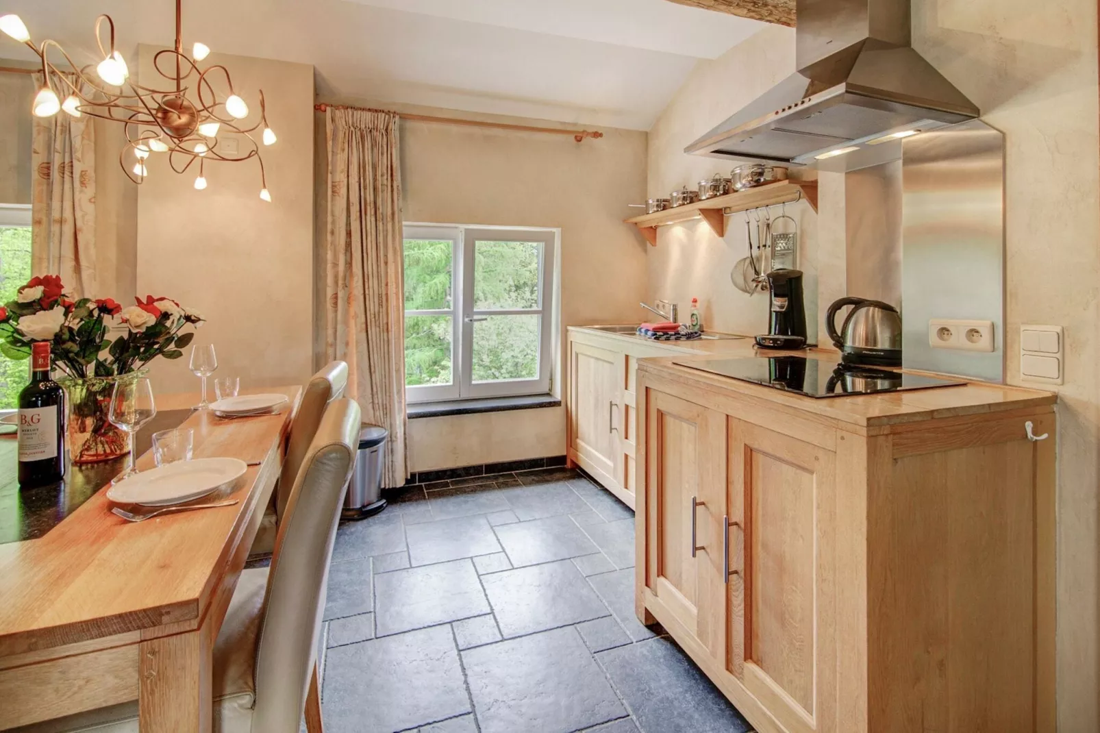 Appartement voor zes Domaine Château Dieupart-Cuisine