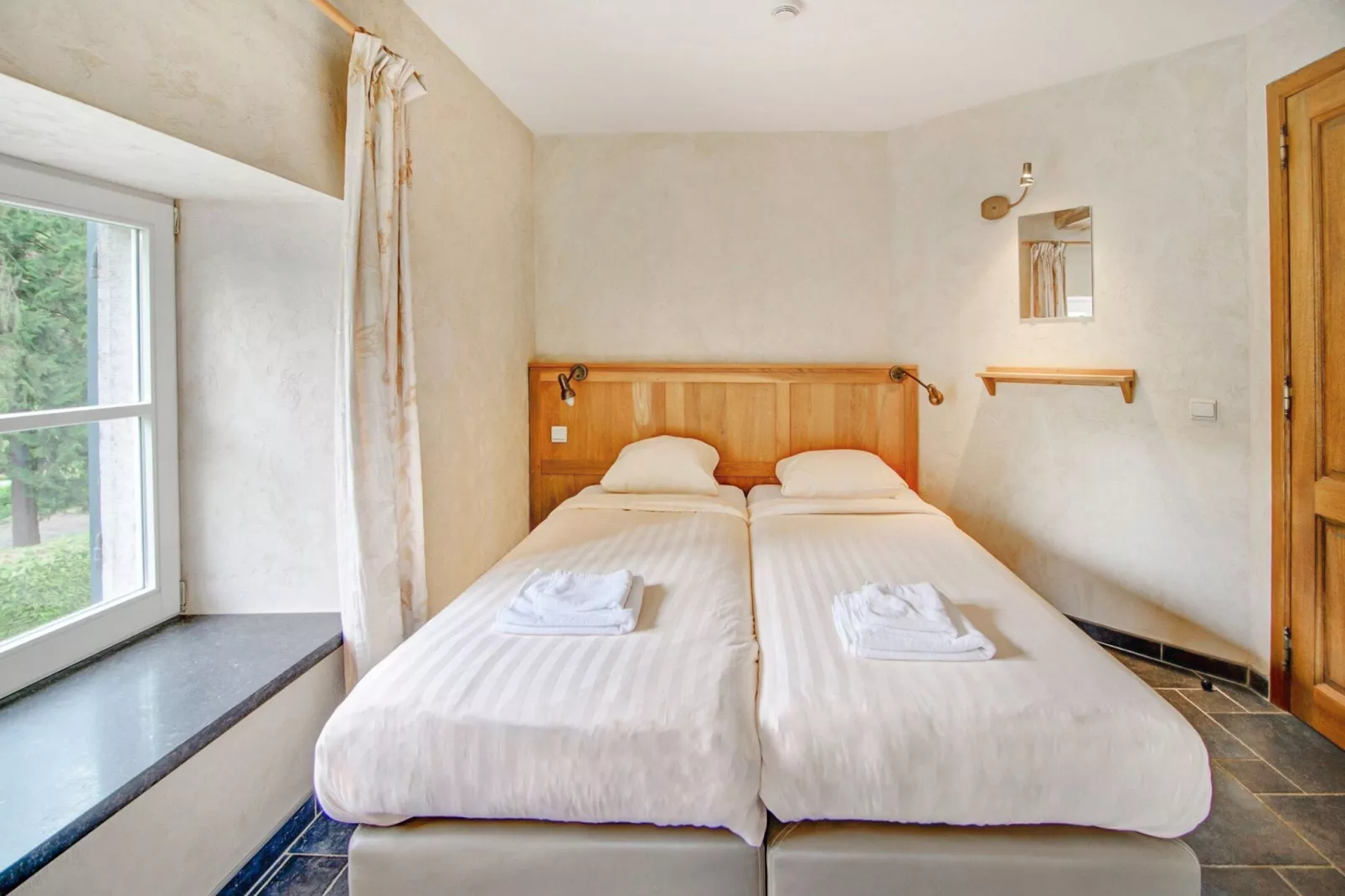 Appartement voor zes Domaine Château Dieupart-Chambre