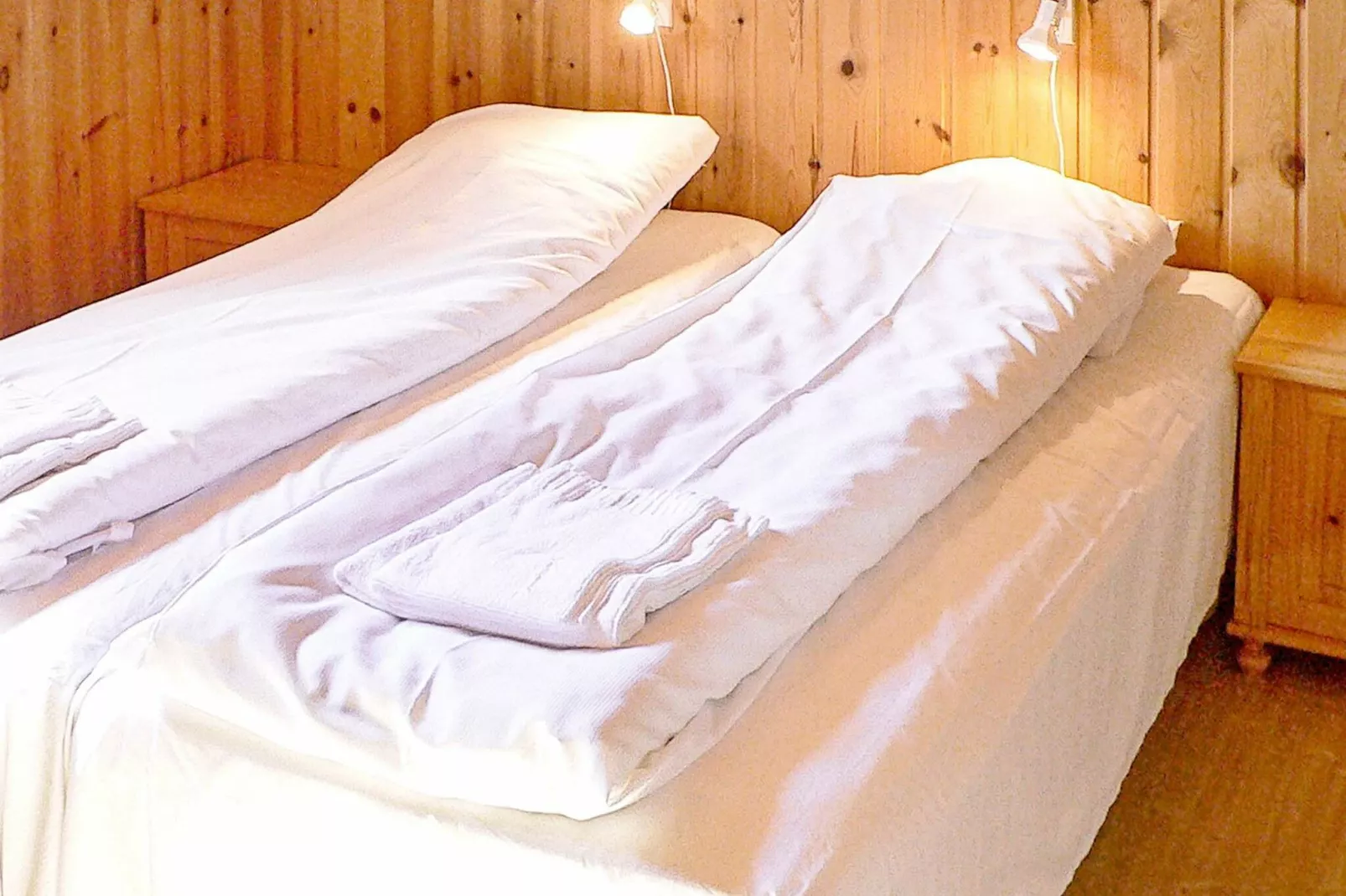 56785 LAKSEN-Indoor