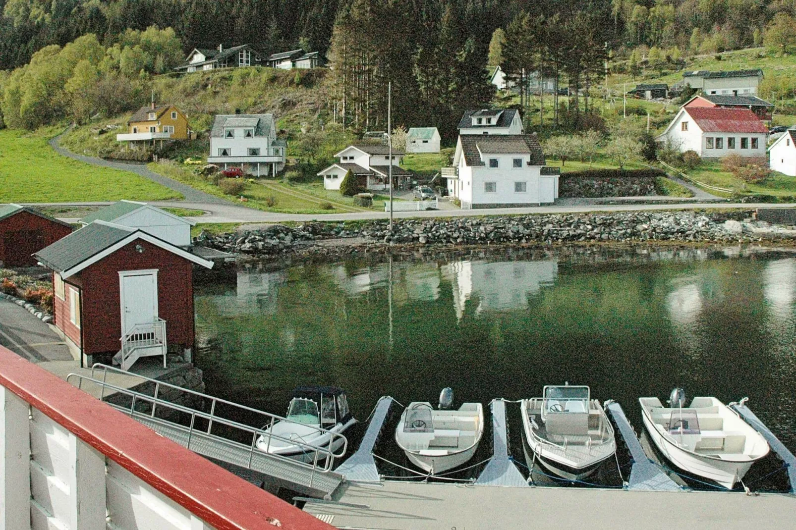 56785 LAKSEN-Not tagged