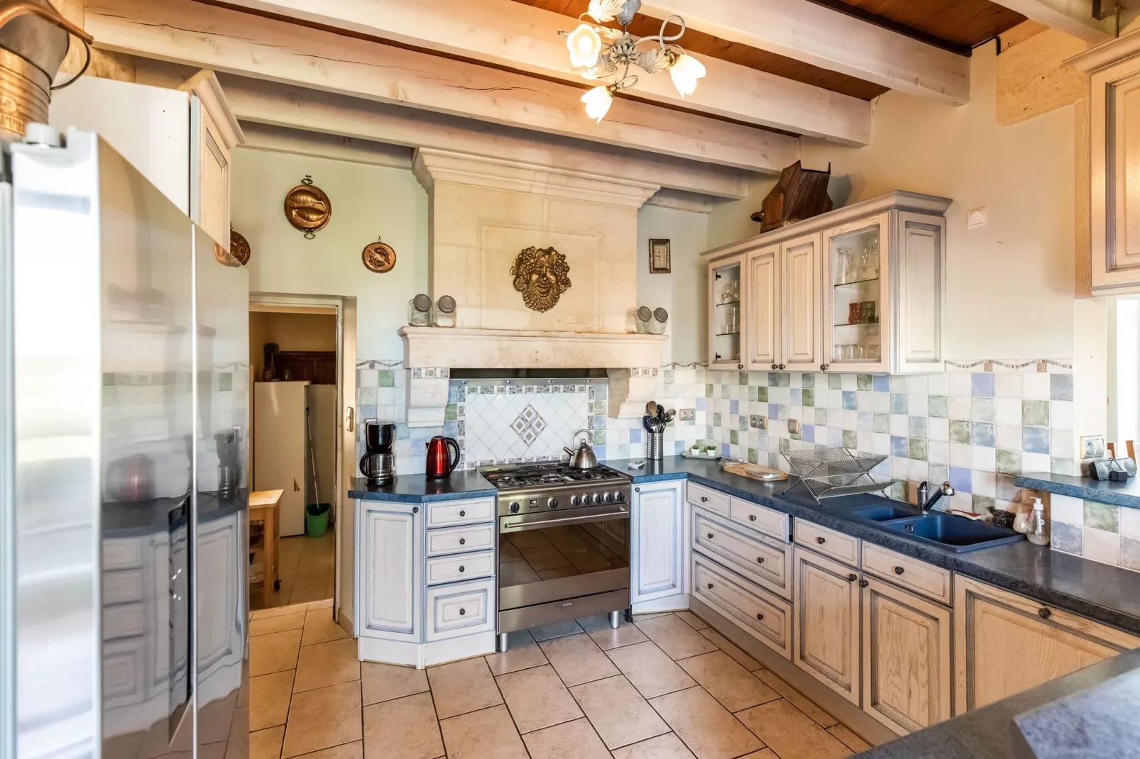 Château la Baronnerie-Kitchen