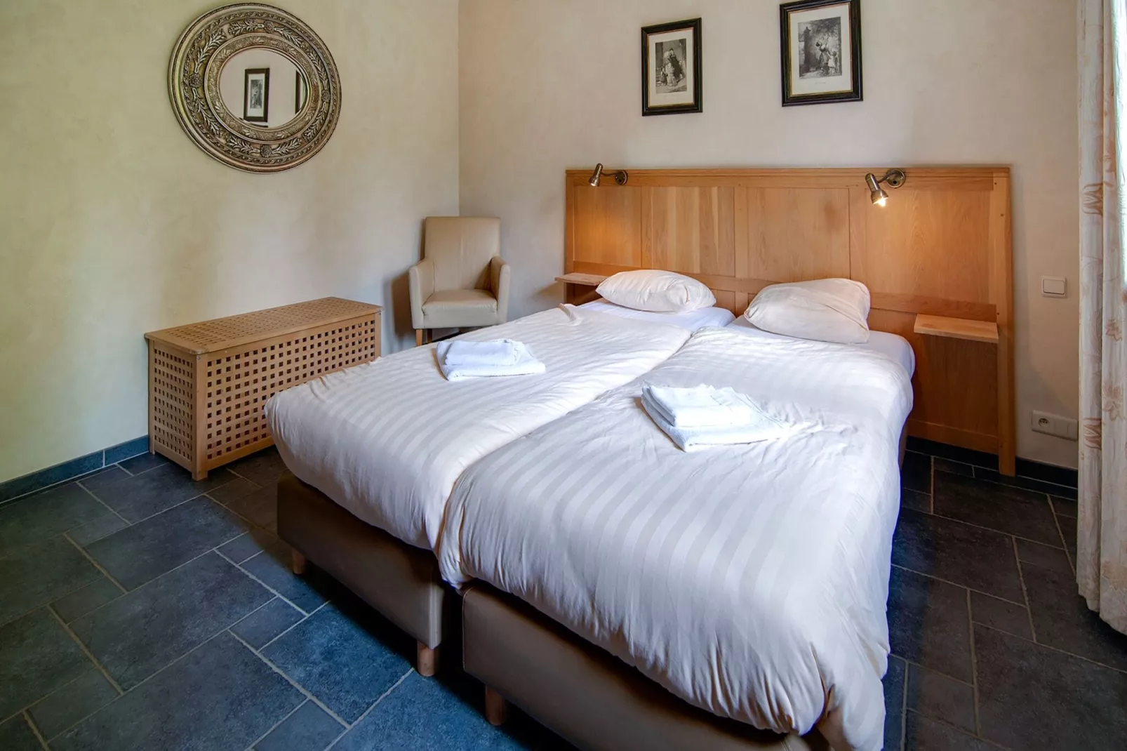 Torenwoning voor acht Domaine Château Dieupart-Chambre