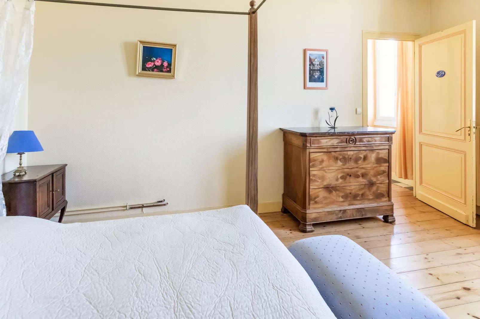 Château la Baronnerie-Bedroom