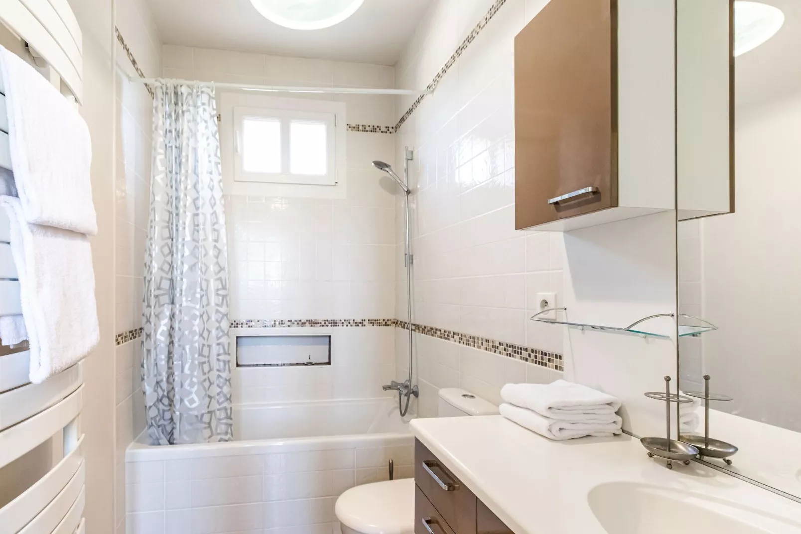 Château la Baronnerie-Bathroom