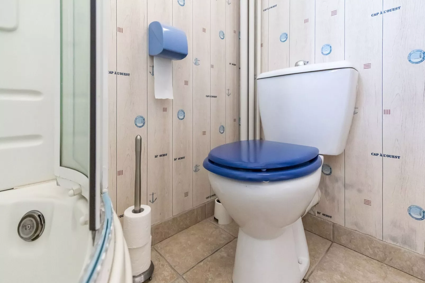 Château la Baronnerie-Bathroom