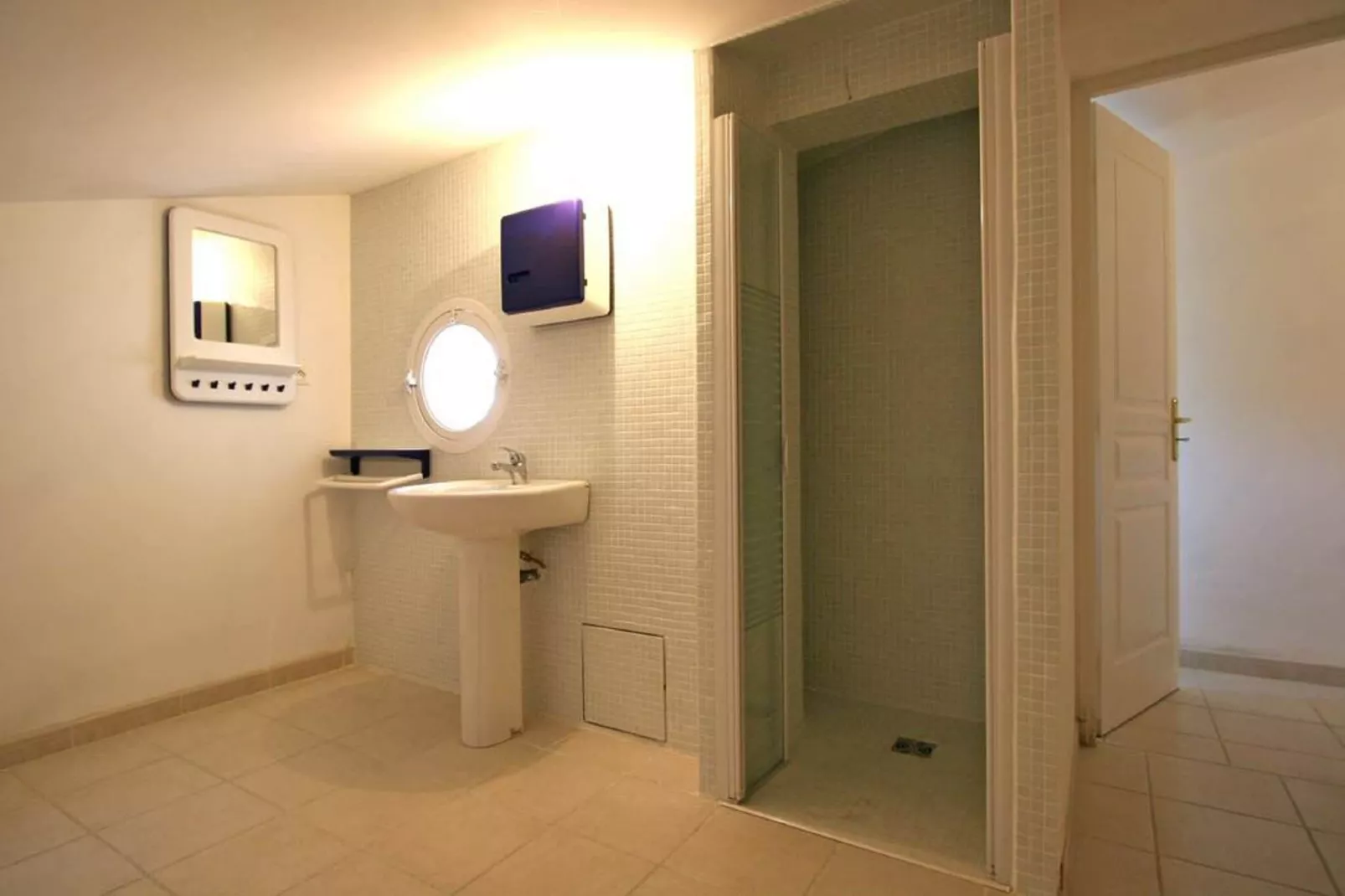 Manon des Sources-Bathroom