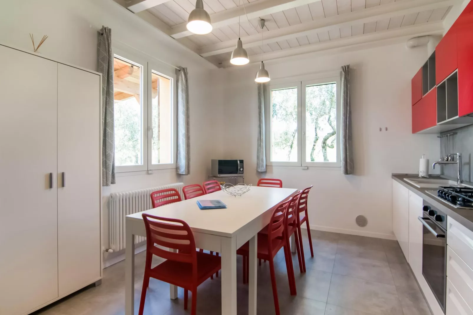Montenovo Villa-Dining room