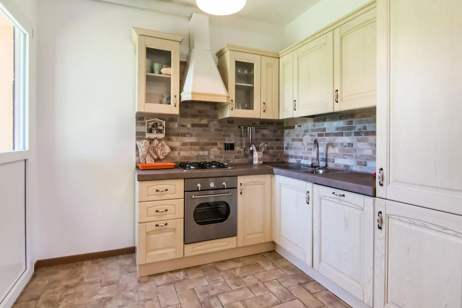 Montenovo Villa-Kitchen