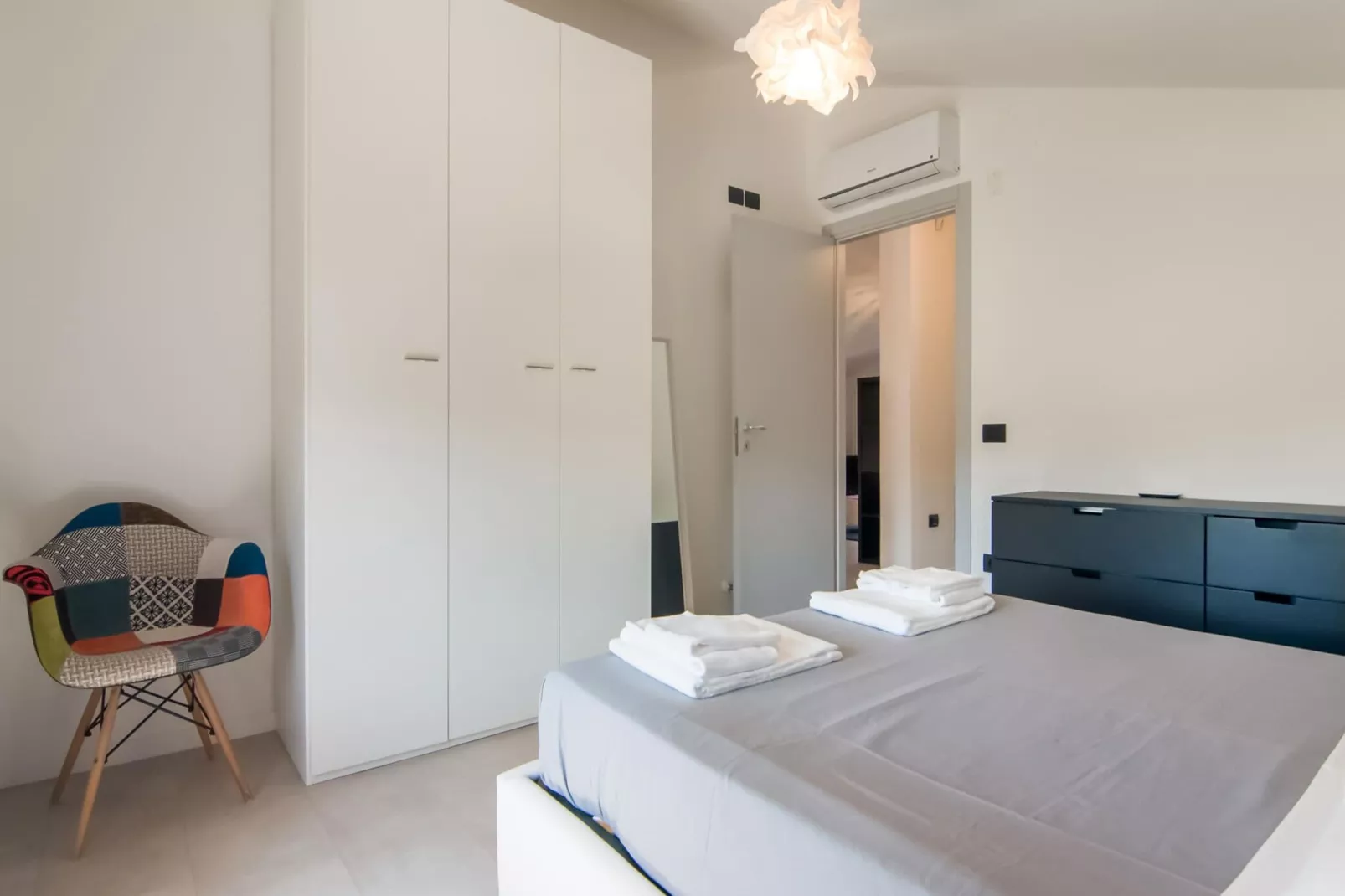 Montenovo Villa-Bedroom