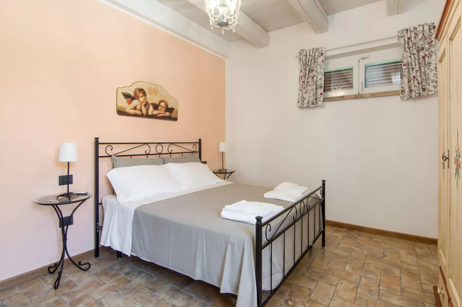Montenovo Villa-Bedroom