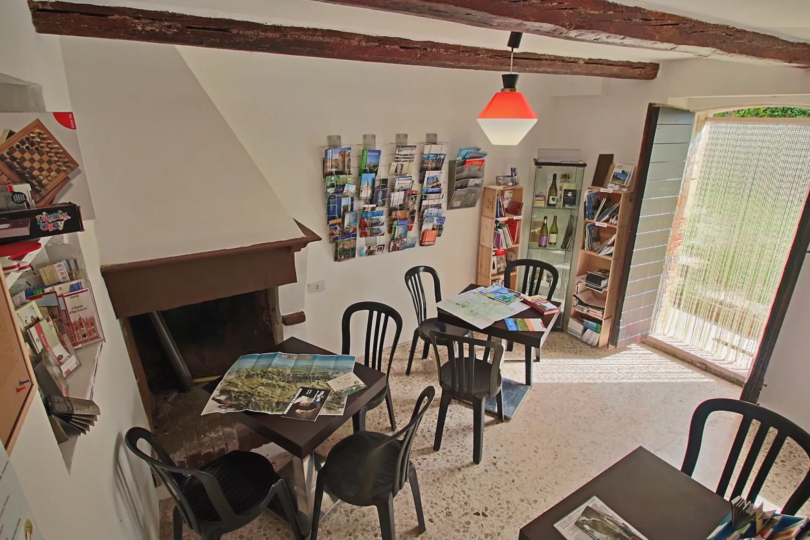 Tramonto-Recreation room