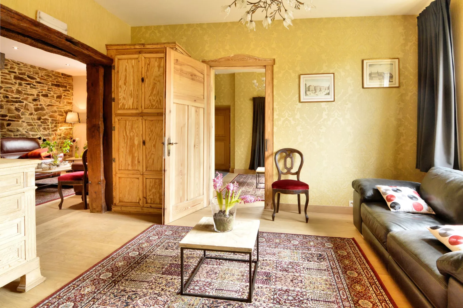 Pays des Sources-Living room