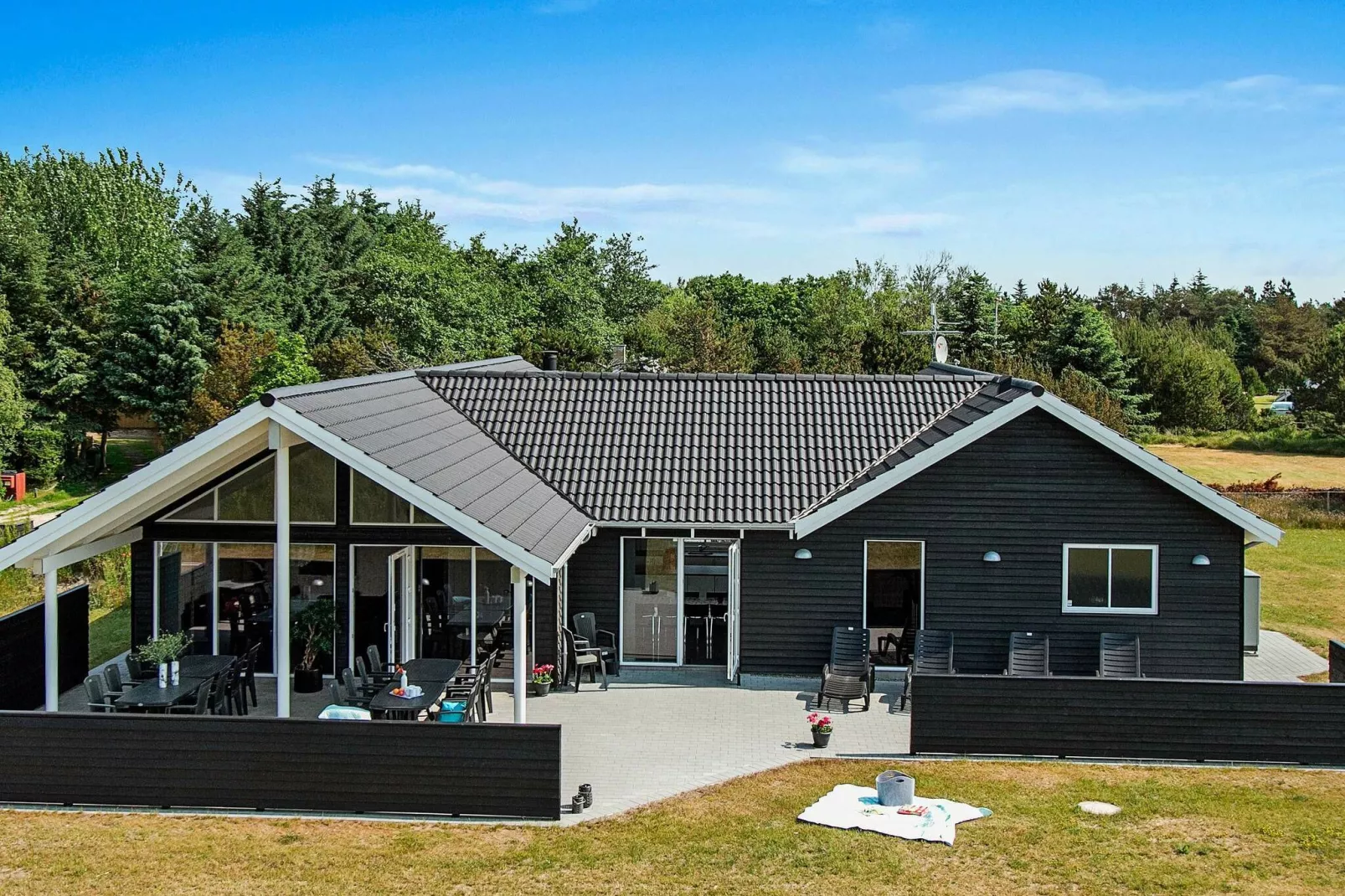 18 Personen Ferienhaus in Blåvand