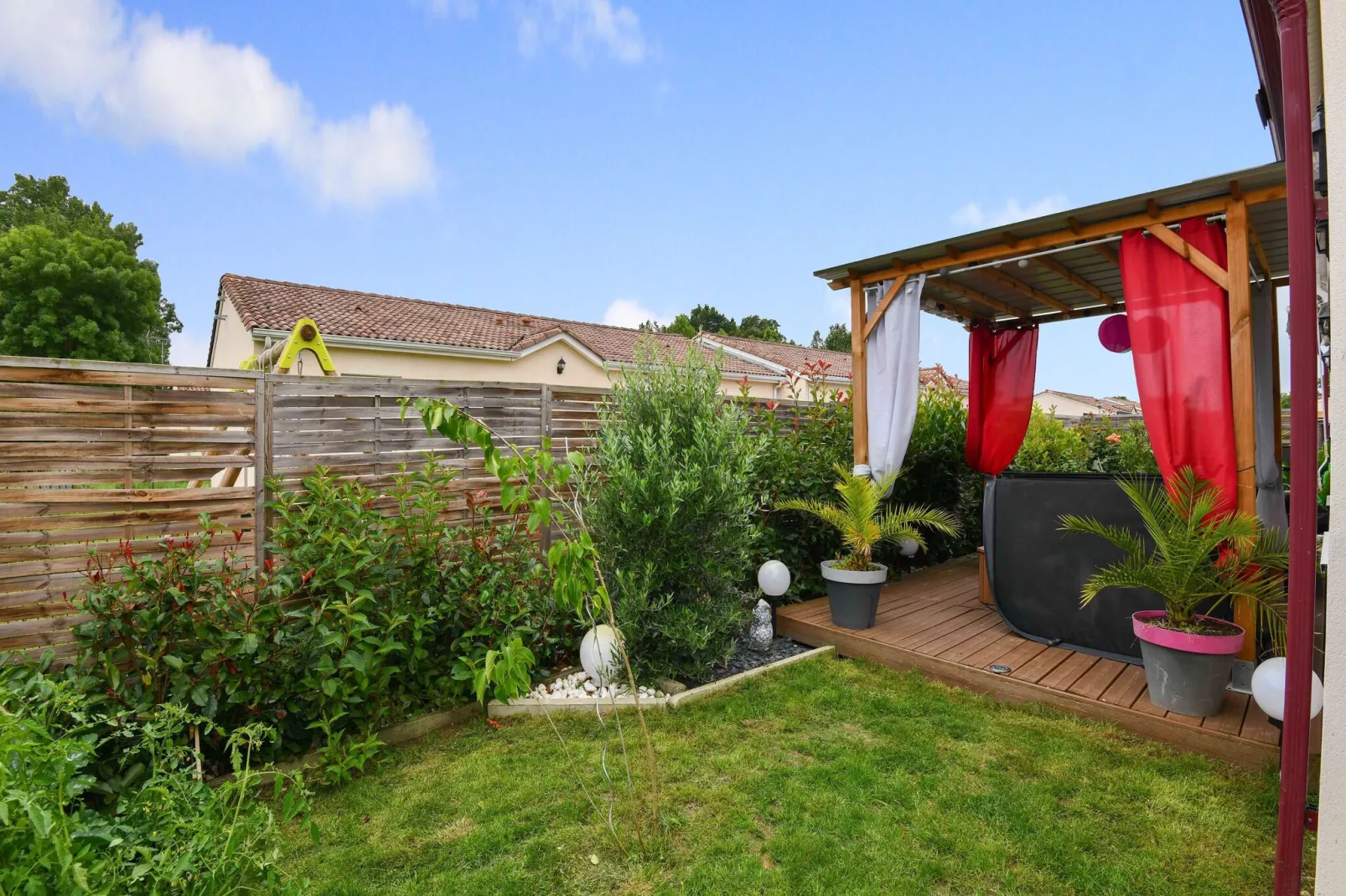 Chambre zen chez l'habitant avec piscine-Gardens summer