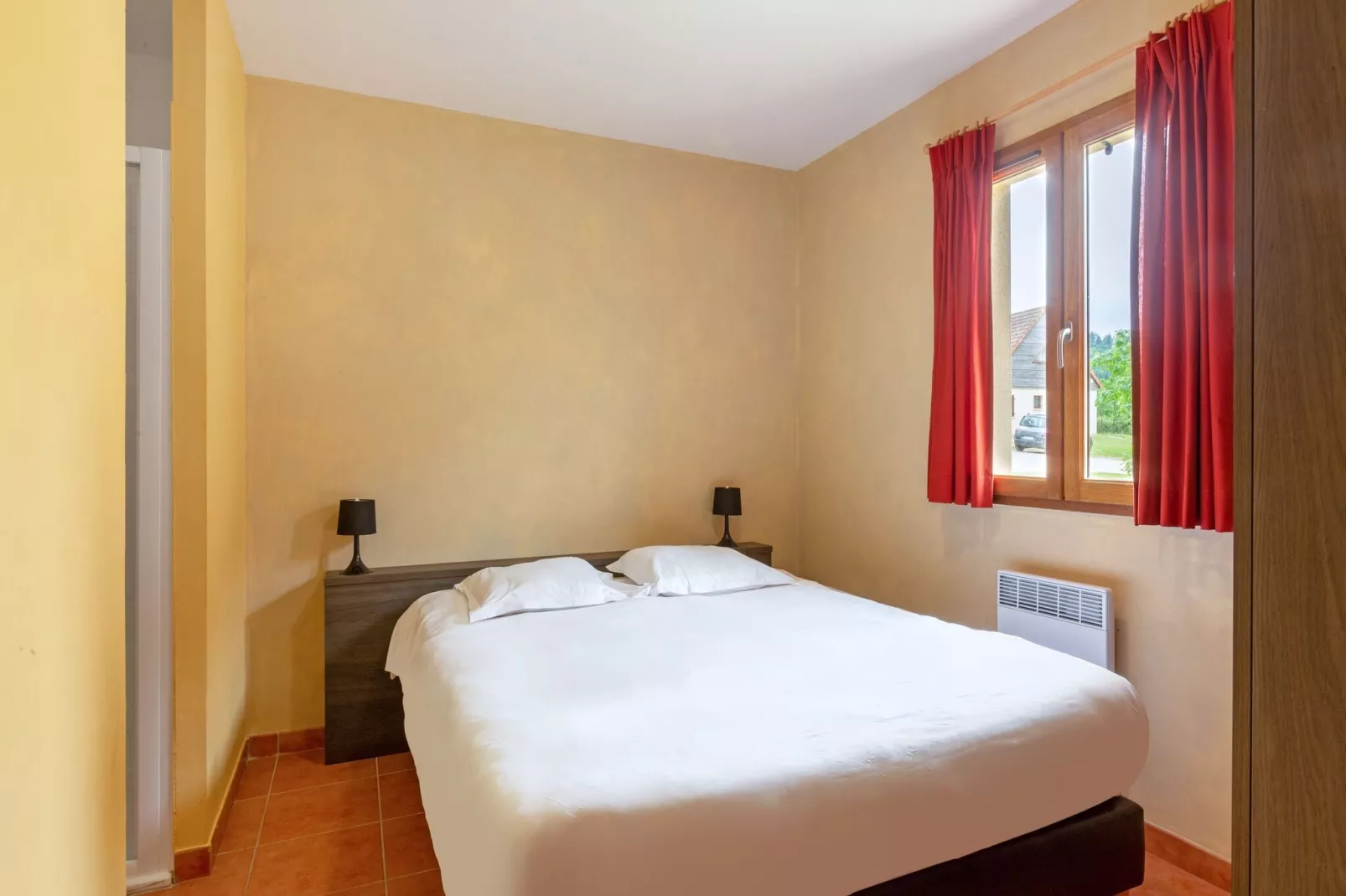 Le Lac Bleu 14-Bedroom