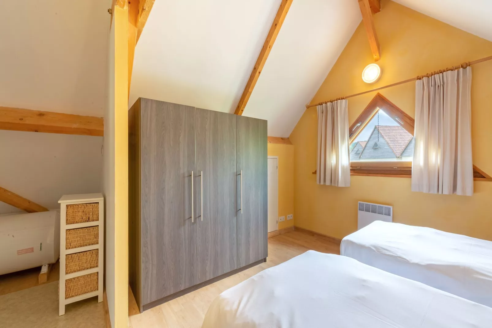 Le Lac Bleu 14-Bedroom