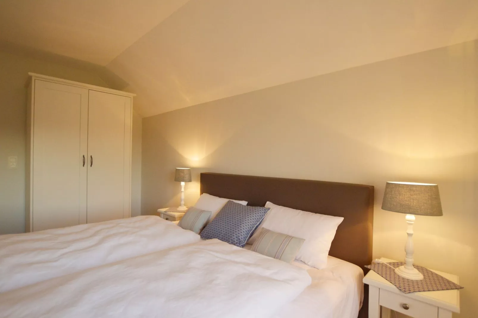 Rod Hus-Bedroom