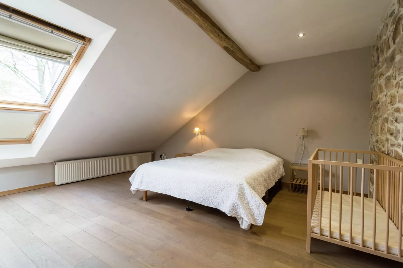 Au Milieu De Nulle Part-Bedroom