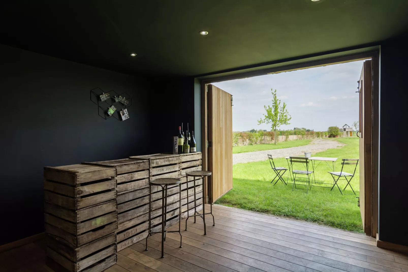 Au Milieu De Nulle Part-Recreation room
