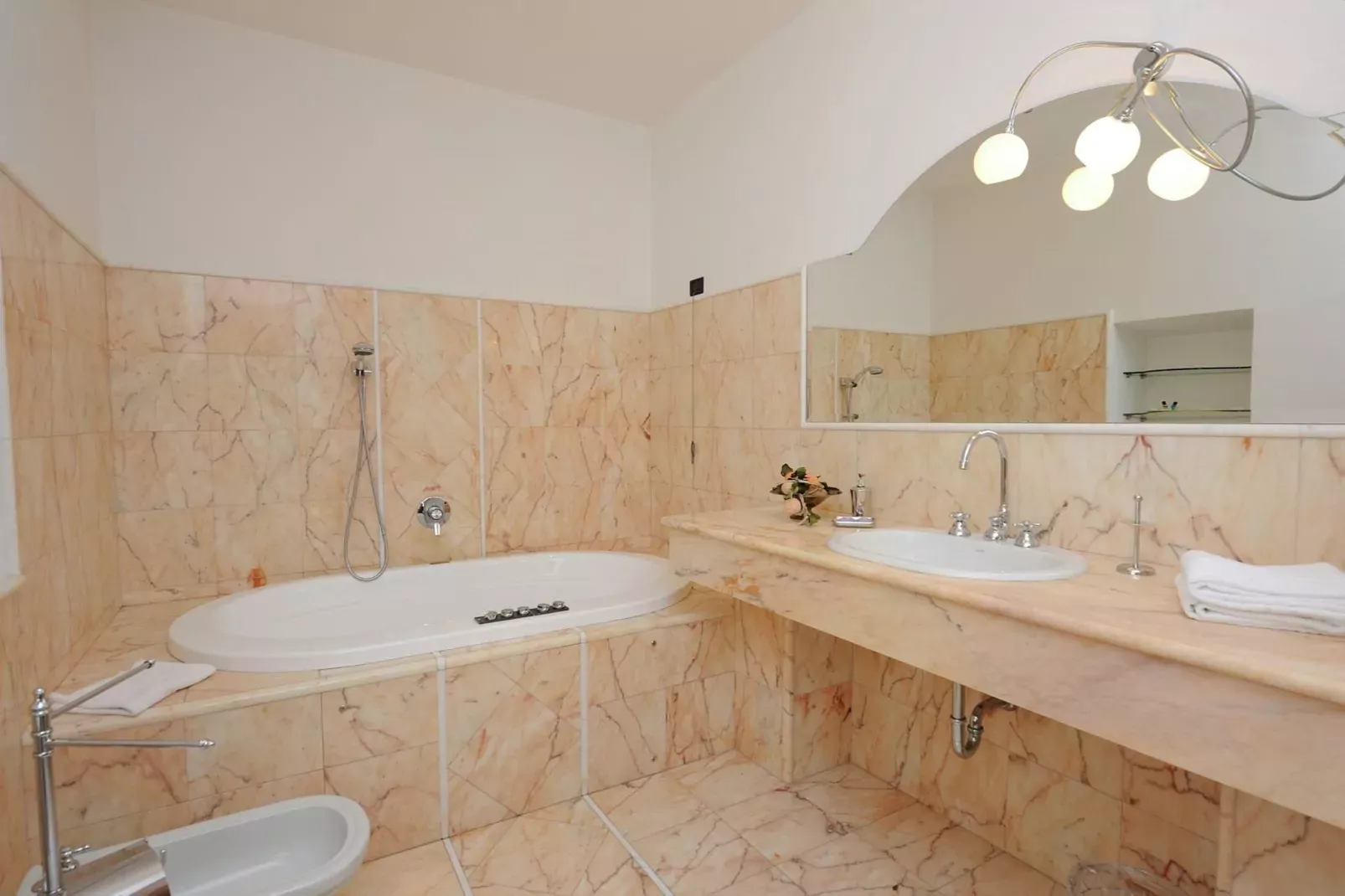 Villa Metauro-Bathroom
