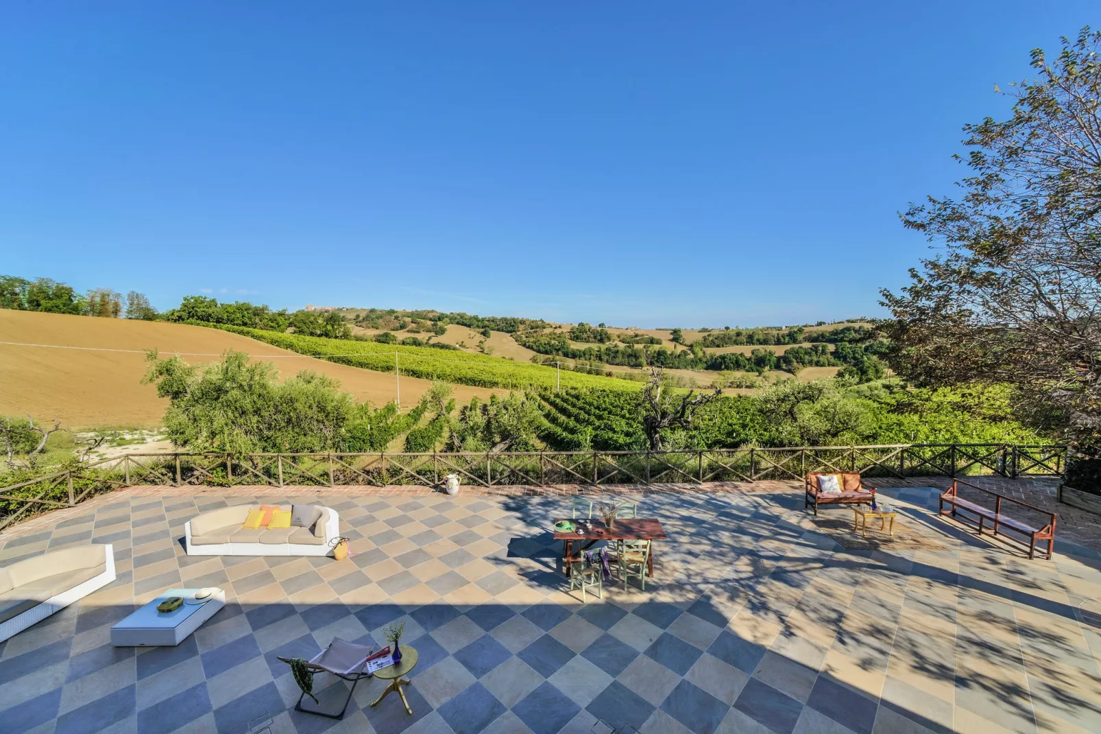 Villa Fiorini-Balcon-terrasse