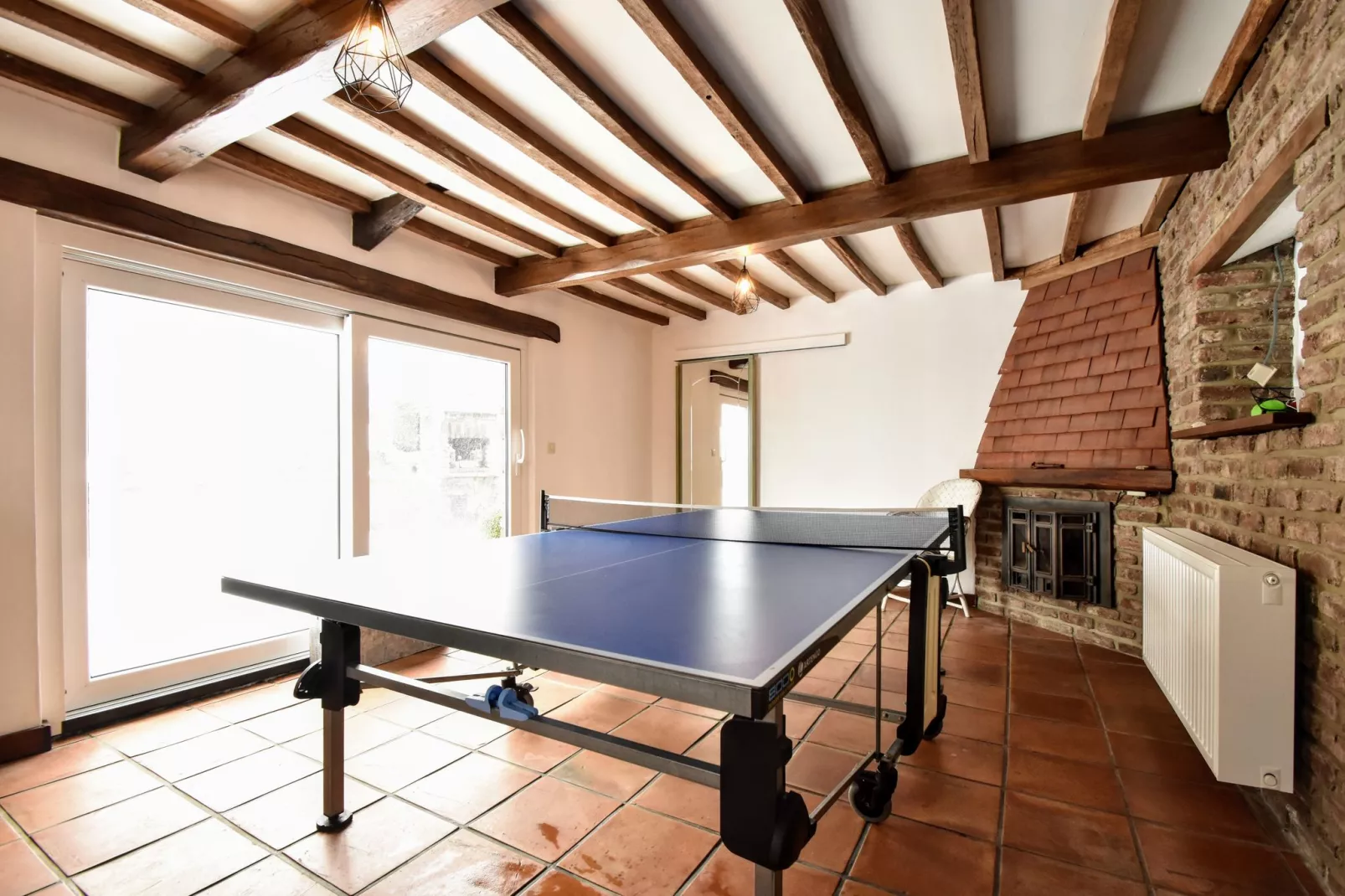 La Maison à la Piscine-Recreation room
