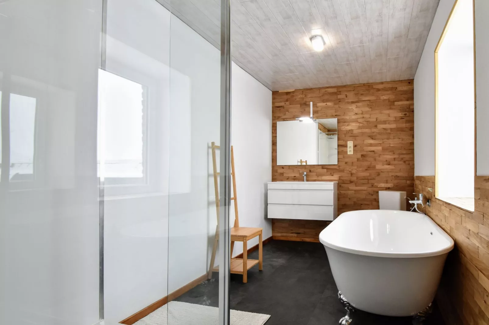 La Maison à la Piscine-Bathroom