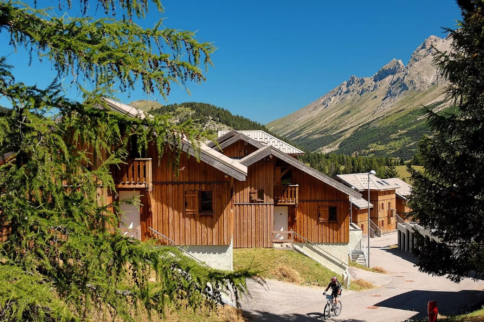 L'Orée des Pistes 4-Exterior summer