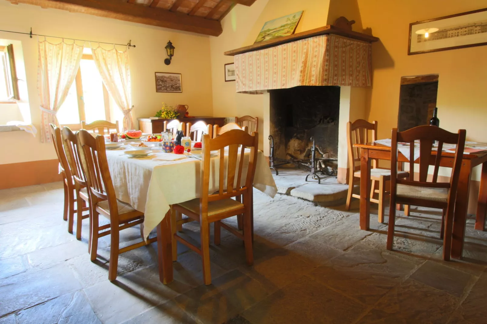 Cal' Bianchino-Dining room