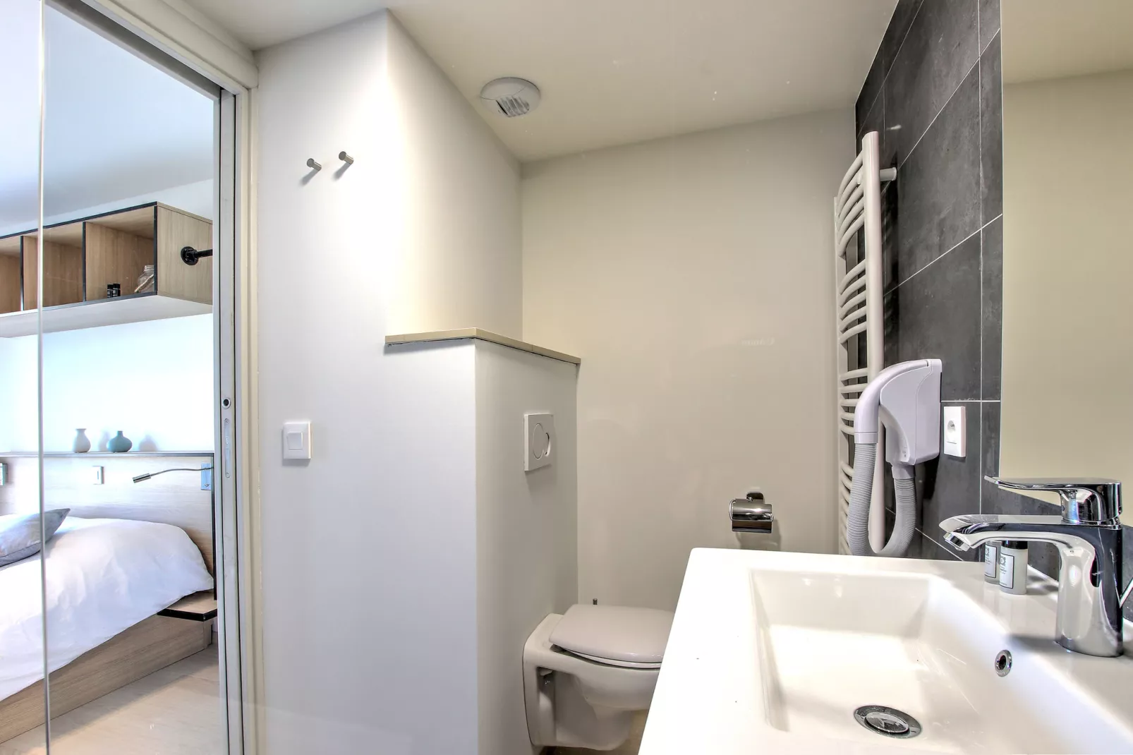Residence Vence 4-Bathroom