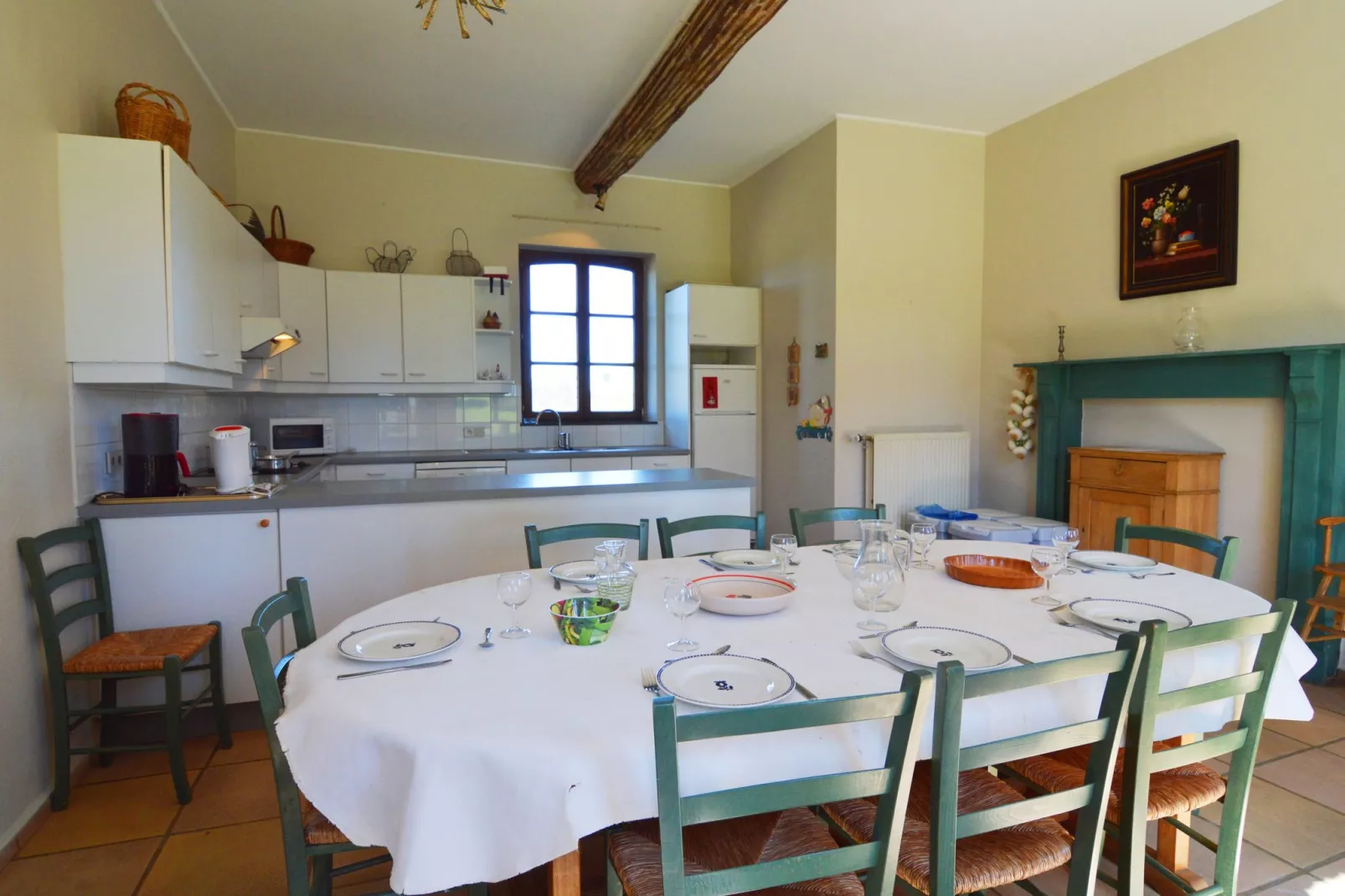 La Maison du Cocher-Salle à manger