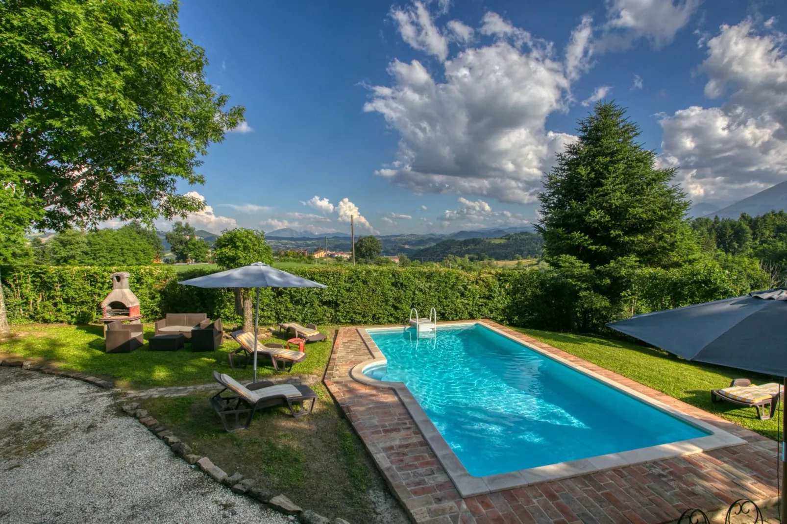 Villa Faggio-Schwimmbad