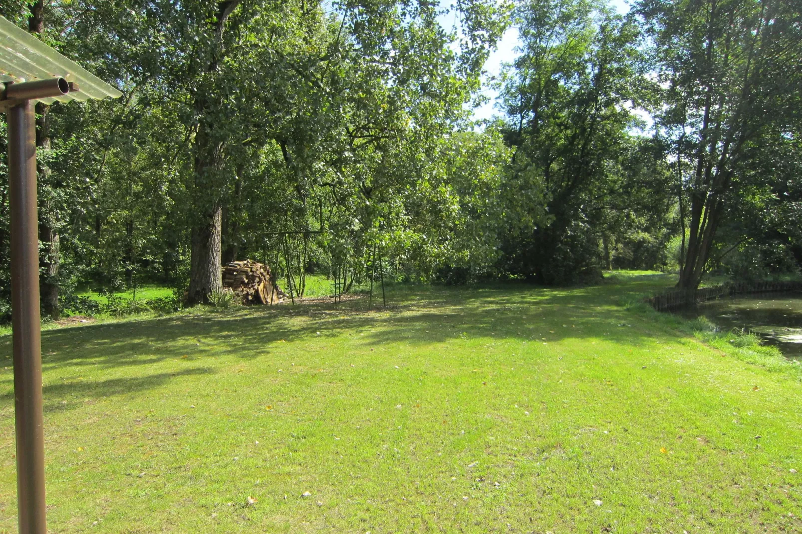 Les Peupliers de la pecherie-Gardens summer